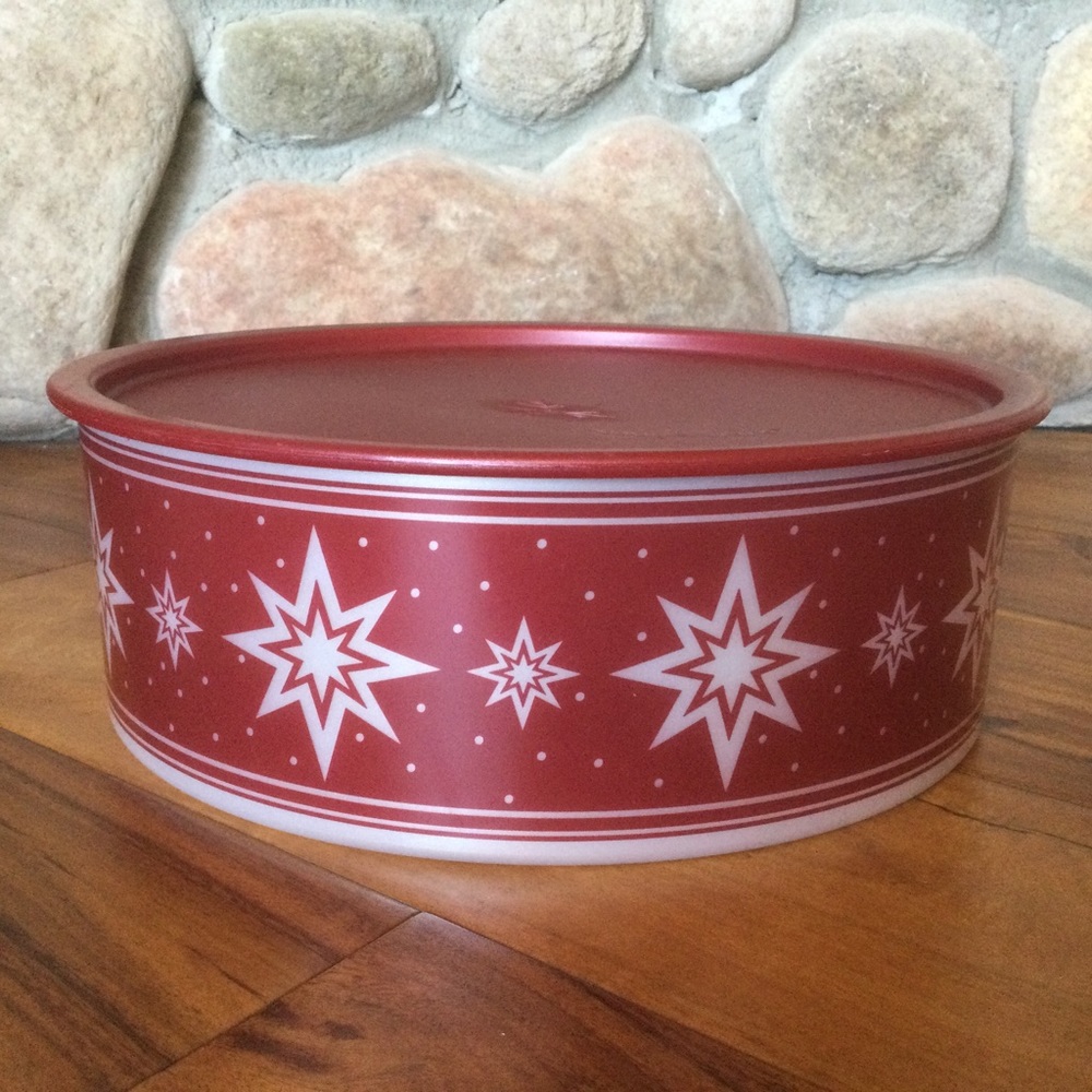 ✔️ Like New Tupperware Holiday One Touch Keeper Container